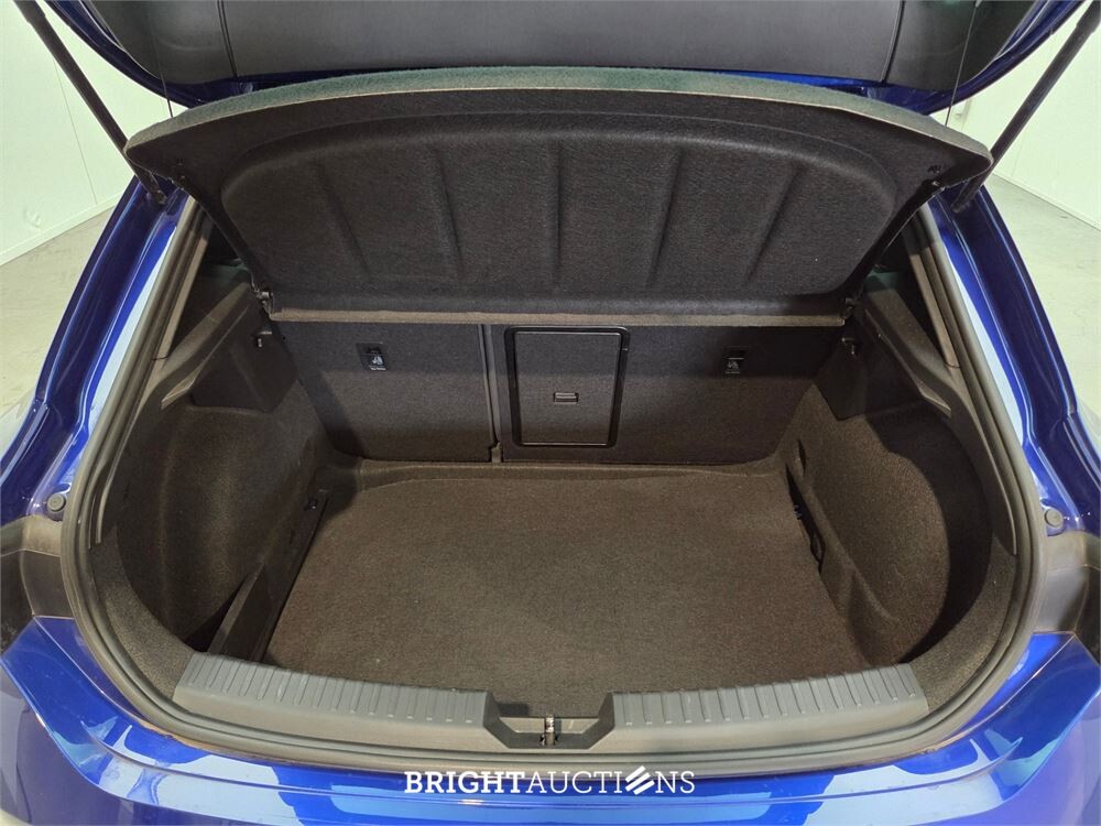 SEAT Leon FR eTSI Business Intense 1.5 150pk 2021 (Origineel-NL), L-190-JG