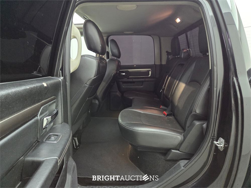 Dodge Ram 1500 4x4 Quad Cab 6'4 Sport 5.7 V8 402pk 2017 (Origineel-NL), VZ-088-G
