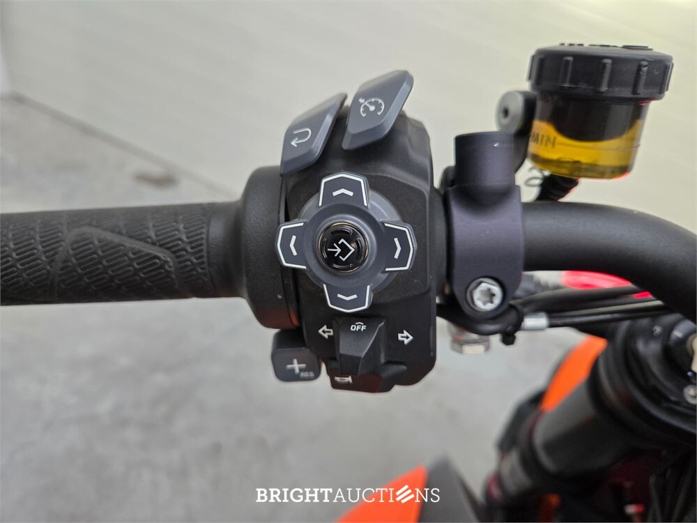 KTM Tour 1290 SuperDuke R ABS 180pk 2022, 51-MS-HX