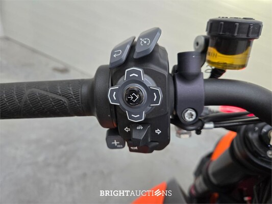 KTM Tour 1290 SuperDuke R ABS 180pk 2022, 51-MS-HX