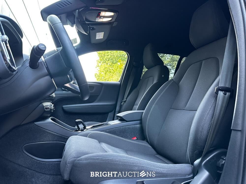 Volvo XC40 Recharge Plus 231pk 2023 (Origineel-NL + 1e eigenaar), S-874-ZR