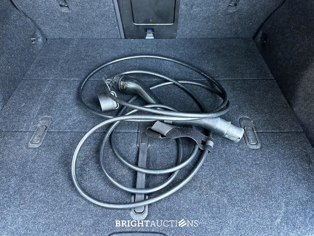 Volvo XC40 Recharge Plus 231pk 2023 (Origineel-NL + 1e eigenaar), S-874-ZR