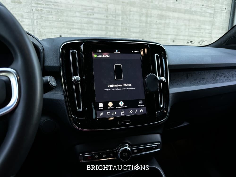 Volvo XC40 Recharge Plus 231pk 2023 (Origineel-NL + 1e eigenaar), S-874-ZR