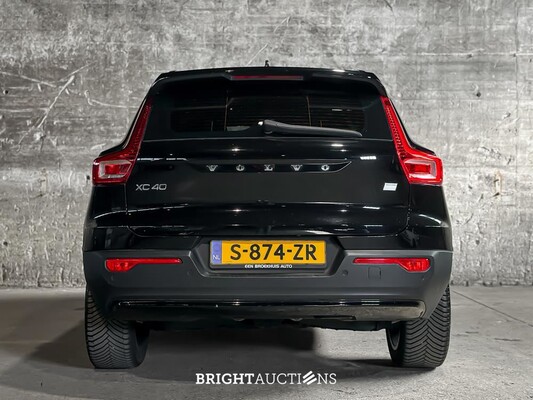 Volvo XC40 Recharge Plus 231pk 2023 (Origineel-NL + 1e eigenaar), S-874-ZR