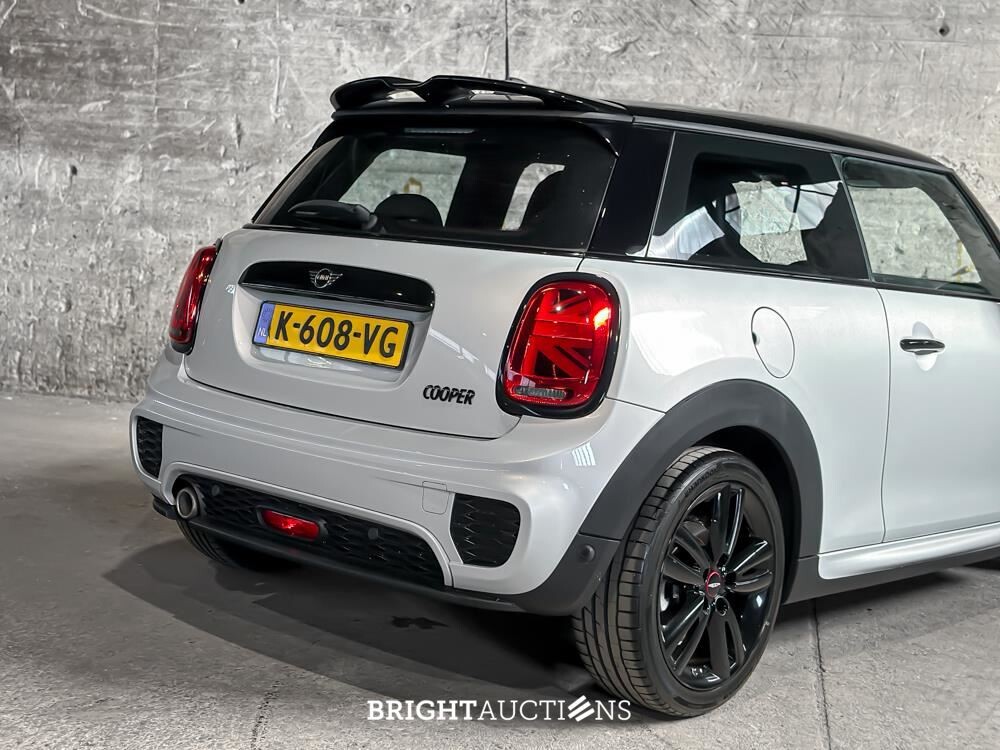 MINI Cooper Mini Dalston Edition JCW 1.5 136pk 2021 (Origineel-NL + 1e eigenaar), K-608-VG