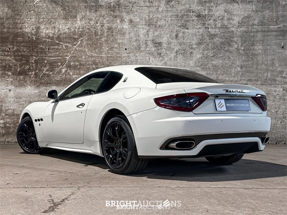 Maserati Granturismo S 4.7 V8 440pk MC Shift 440pk 2009