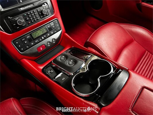 Maserati Granturismo S 4.7 V8 440pk MC Shift 440pk 2009