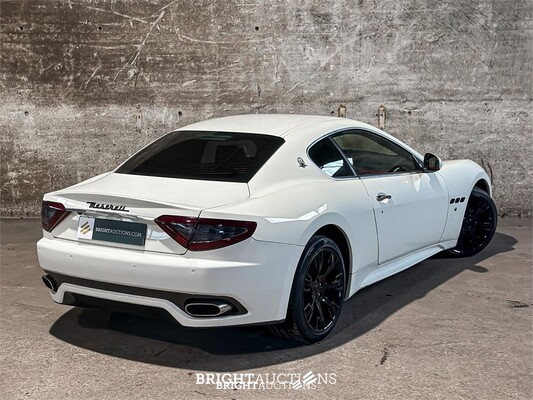 Maserati Granturismo S 4.7 V8 440pk MC Shift 440pk 2009