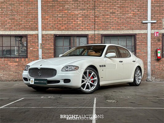 BRIGHT AUCTIONS: Luxury, sport and classic cars te Milsbeek