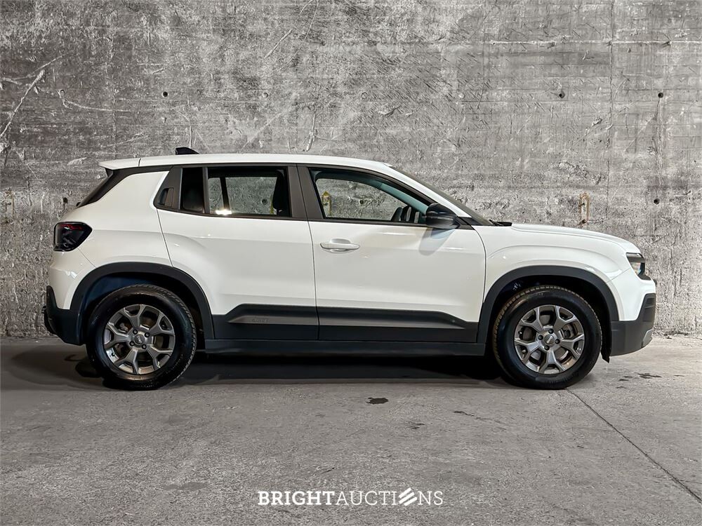 Jeep Avenger Longitude 54 kWh 156 pk 2023 (Original-NL) 45.441 km, X-418-NN 