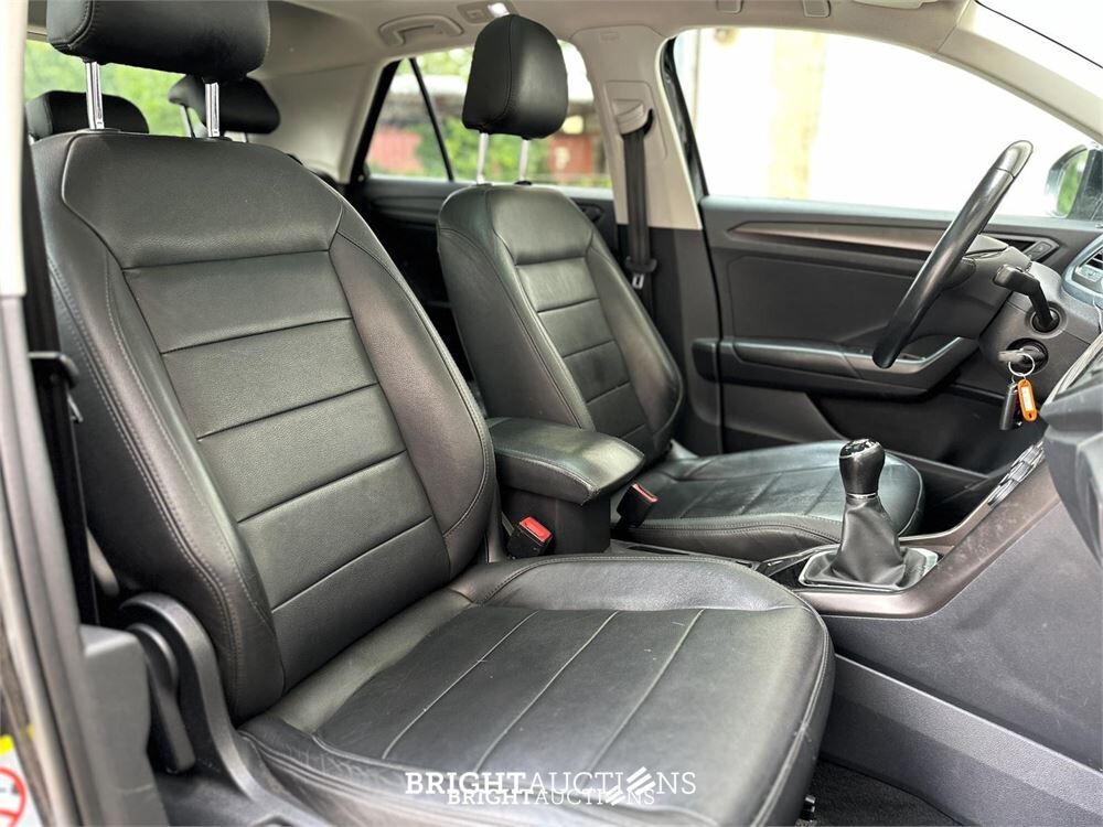 Volkswagen T-Roc 1.0 TSI Style 116hp 2018 (Original-NL) 75.852 KM, RS-137-V