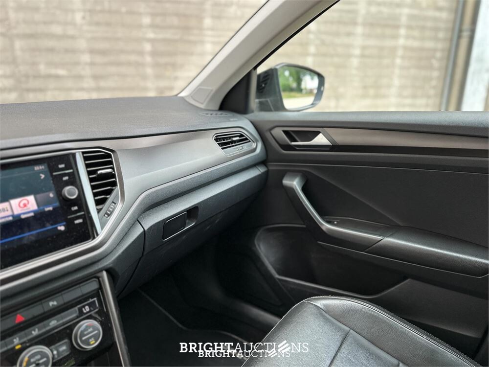 Volkswagen T-Roc 1.0 TSI Style 116hp 2018 (Original-NL) 75.852 KM, RS-137-V