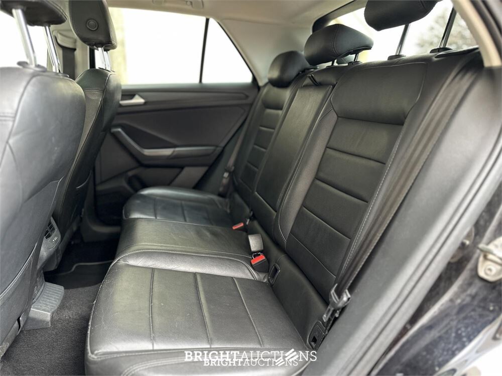 Volkswagen T-Roc 1.0 TSI Style 116hp 2018 (Original-NL) 75.852 KM, RS-137-V