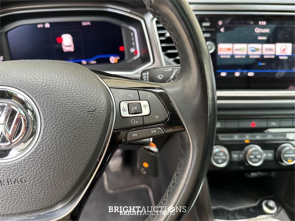 Volkswagen T-Roc 1.0 TSI Style 116hp 2018 (Original-NL) 75.852 KM, RS-137-V