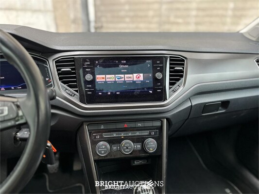 Volkswagen T-Roc 1.0 TSI Style 116hp 2018 (Original-NL) 75.852 KM, RS-137-V