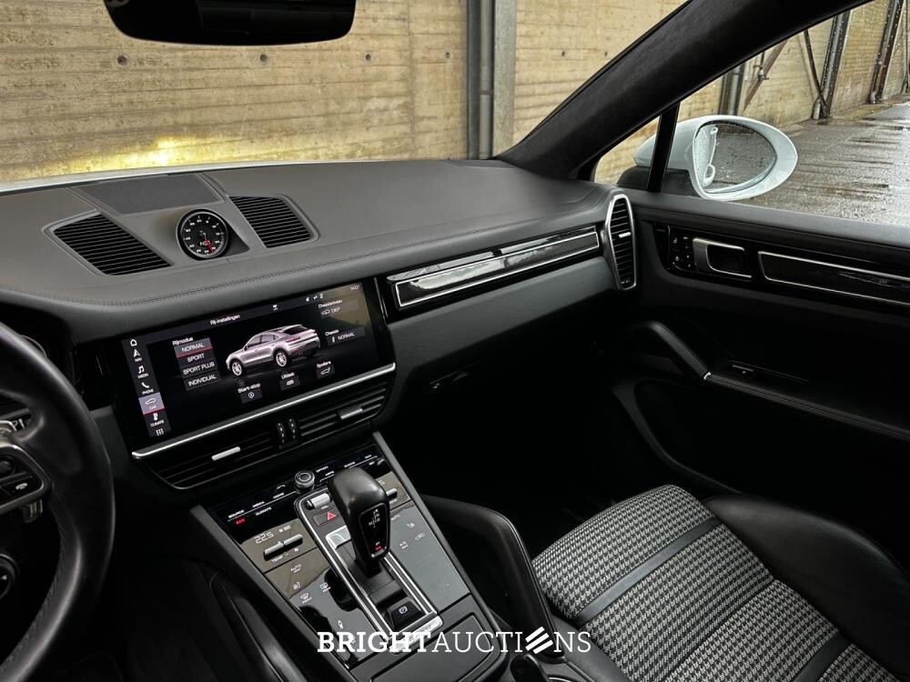 Porsche Cayenne Coupé 3.0 V6 340pk 2019 (Origineel-NL), ZL-691-F