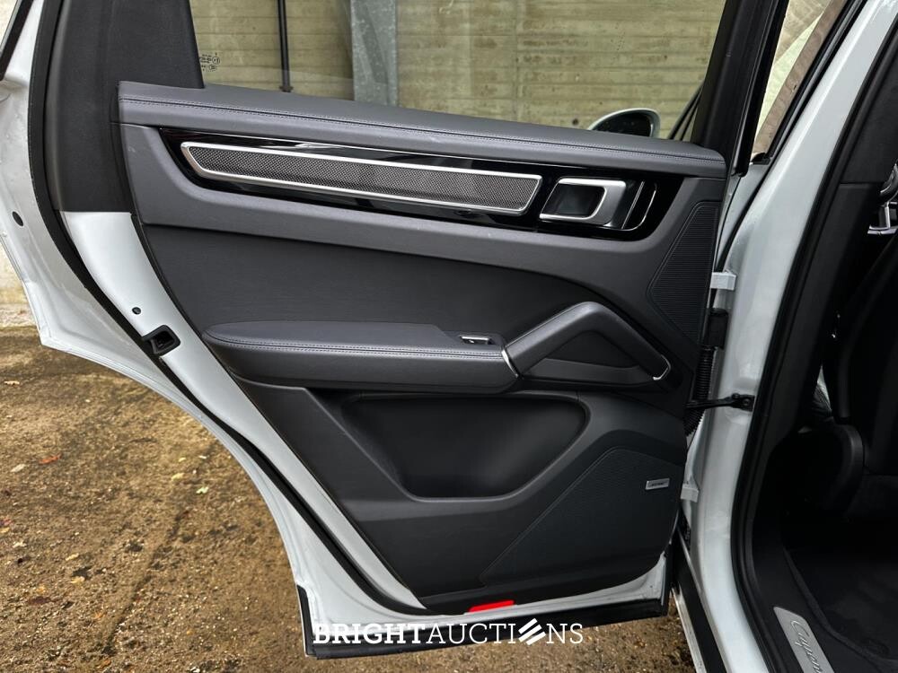 Porsche Cayenne Coupé 3.0 V6 340pk 2019 (Origineel-NL), ZL-691-F