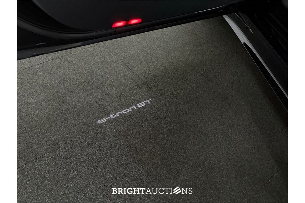 Audi e-tron RS93 RS 93 kWh 2022 (Origineel-NL), R-186-BG