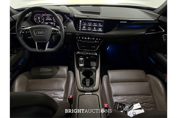 Audi e-tron RS93 RS 93 kWh 2022 (Origineel-NL), R-186-BG