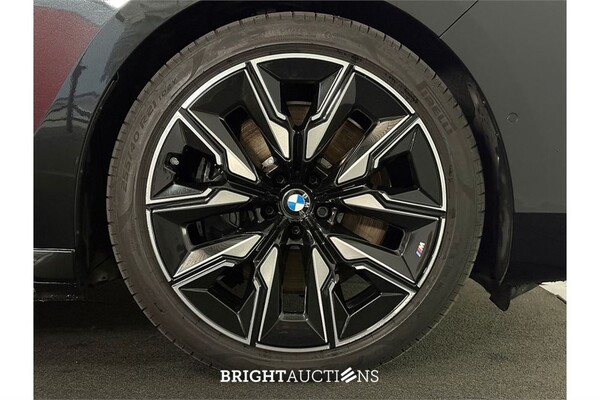 BMW i7 M70 xDrive 106 kWh 2024 (Origineel-NL), GJJ-06-B
