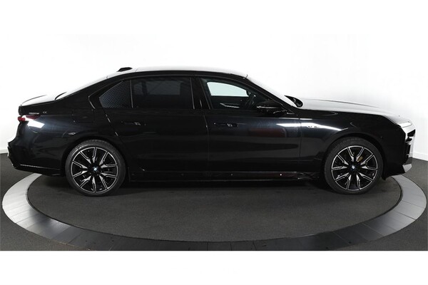 BMW i7 M70 xDrive 106 kWh 2024 (Origineel-NL), GJJ-06-B