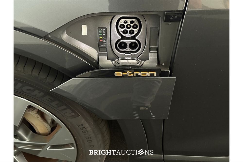 Audi e-tron 50 S edition Quattro 71 kWh 2020 (Origineel-NL), K-010-LG