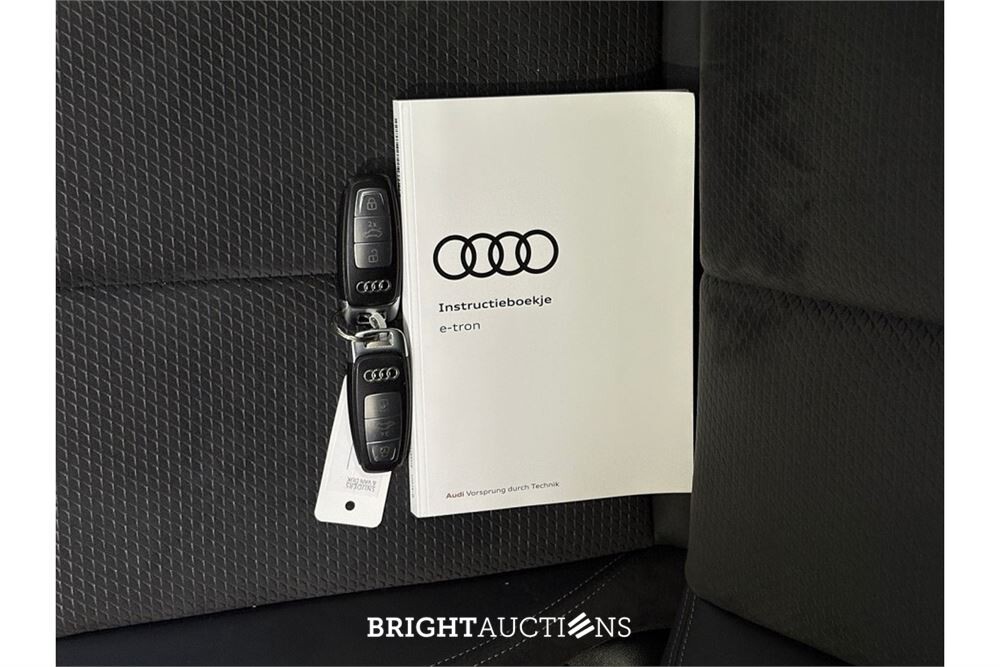 Audi e-tron 50 S edition Quattro 71 kWh 2020 (Origineel-NL), K-010-LG