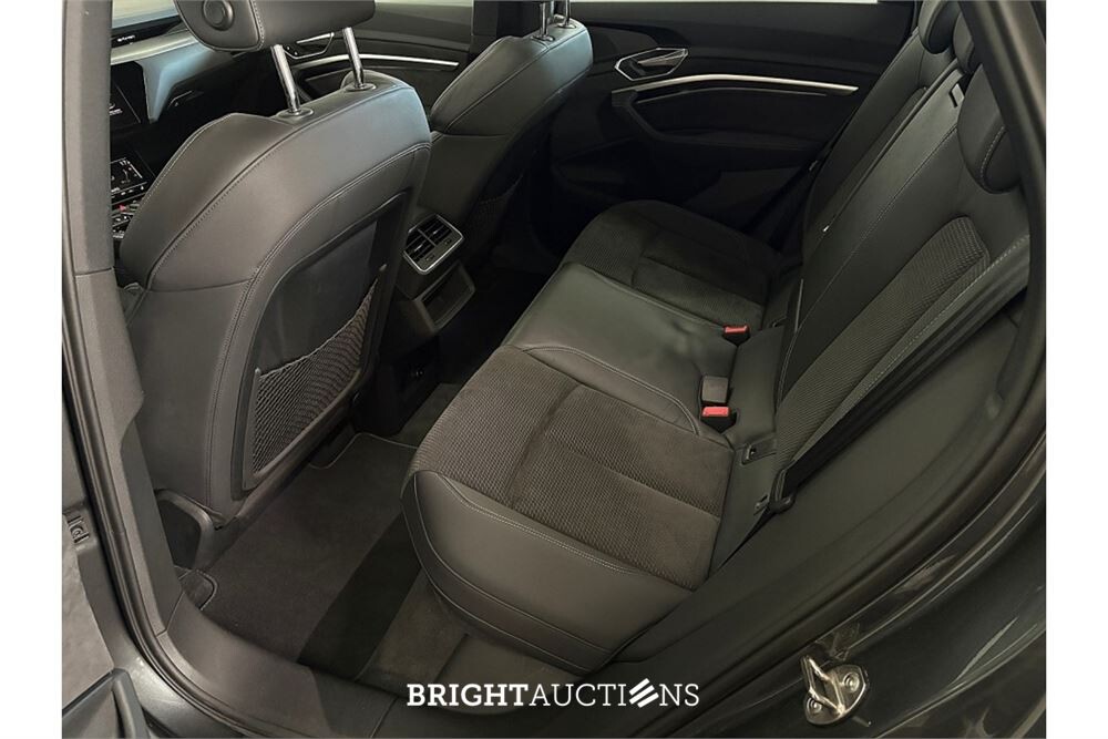 Audi e-tron 50 S edition Quattro 71 kWh 2020 (Origineel-NL), K-010-LG