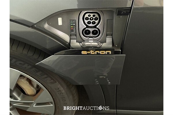 Audi e-tron 50 S edition Quattro 71 kWh 2020 (Origineel-NL), K-010-LG
