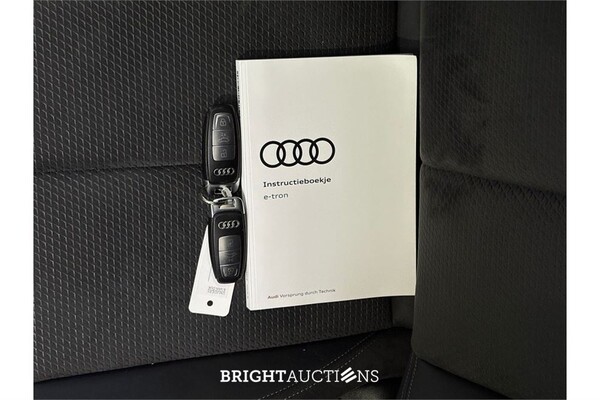 Audi e-tron 50 S edition Quattro 71 kWh 2020 (Origineel-NL), K-010-LG