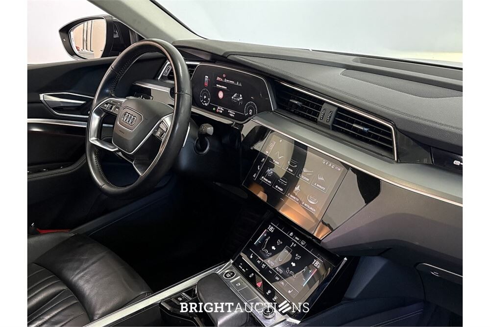 Audi e-tron 50 Business edition Plus Quattro 71 kWh 2020 (Origineel-NL), K-952-KX