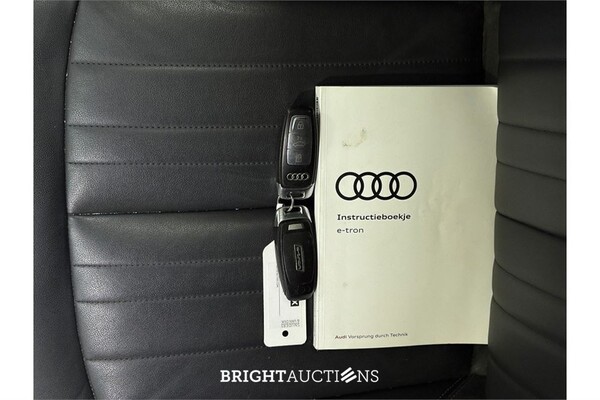 Audi e-tron 50 Business edition Plus Quattro 71 kWh 2020 (Origineel-NL), K-952-KX