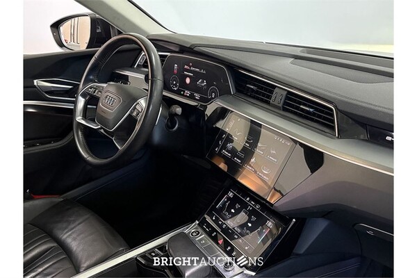 Audi e-tron 50 Business edition Plus Quattro 71 kWh 2020 (Origineel-NL), K-952-KX