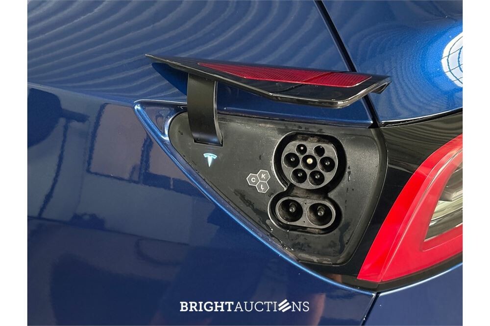 Tesla Model Y Long Range AWD 75 kWh 2024 (Origineel-NL), X-052-RP