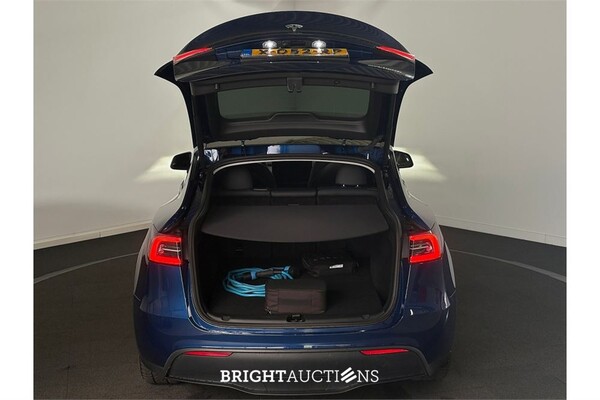 Tesla Model Y Long Range AWD 75 kWh 2024 (Origineel-NL), X-052-RP