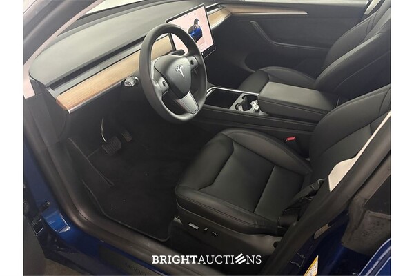 Tesla Model Y Long Range AWD 75 kWh 2024 (Origineel-NL), X-052-RP