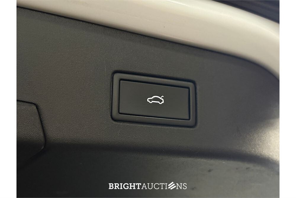 Volkswagen ID.4 Tech 77 kWh 2021 (Origineel-NL), L-858-LL