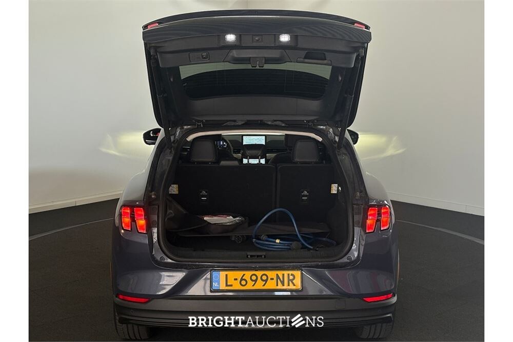 Ford Mustang RWD 75 kWh 2021 (Origineel-NL), L-699-NR