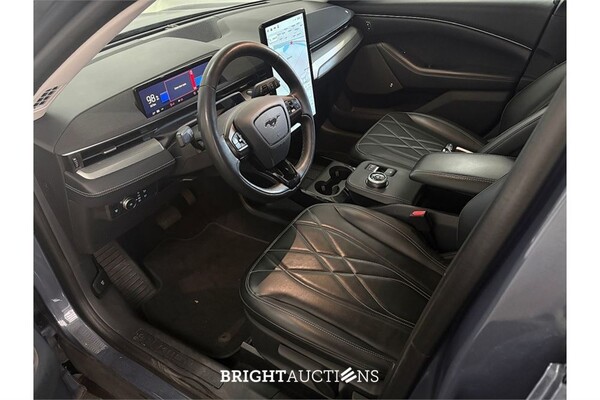 Ford Mustang RWD 75 kWh 2021 (Origineel-NL), L-699-NR