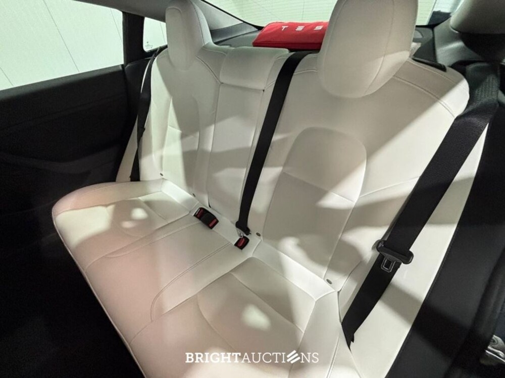 Tesla Model 3 Long Range Dual Motor AWD 75 kWh 351pk 2021 (Origineel-NL), N-541-RR