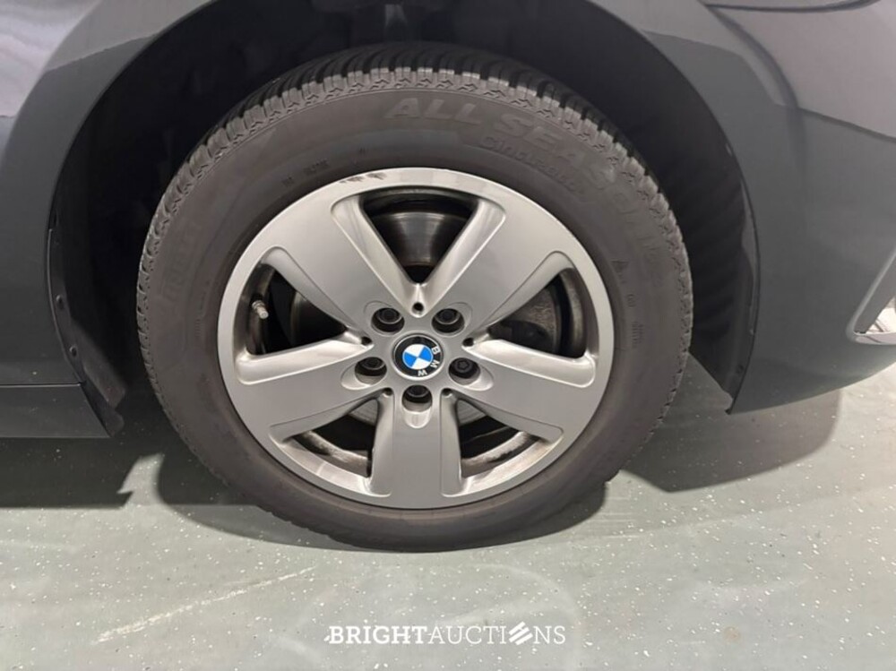 BMW 118i 1-serie Introduction Edition 136pk 2023 (Origineel-NL) 1-Serie, T-409-KL