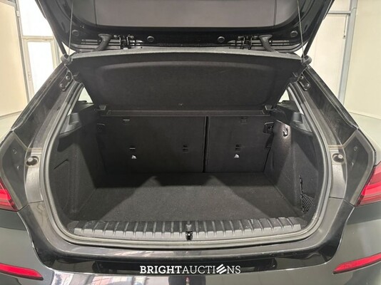 BMW 118i 1-serie Introduction Edition 136pk 2023 (Origineel-NL) 1-Serie, T-409-KL