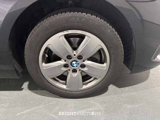 BMW 118i 1-serie Introduction Edition 136pk 2023 (Origineel-NL) 1-Serie, T-409-KL