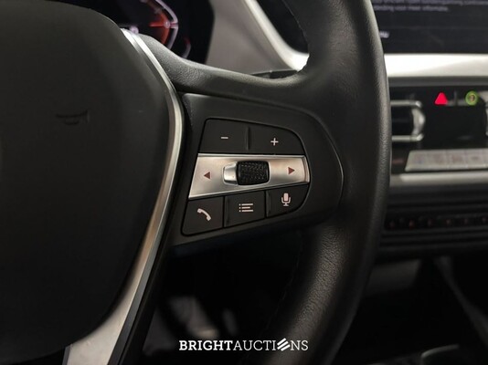 BMW 118i 1-serie Introduction Edition 136pk 2023 (Origineel-NL) 1-Serie, T-409-KL