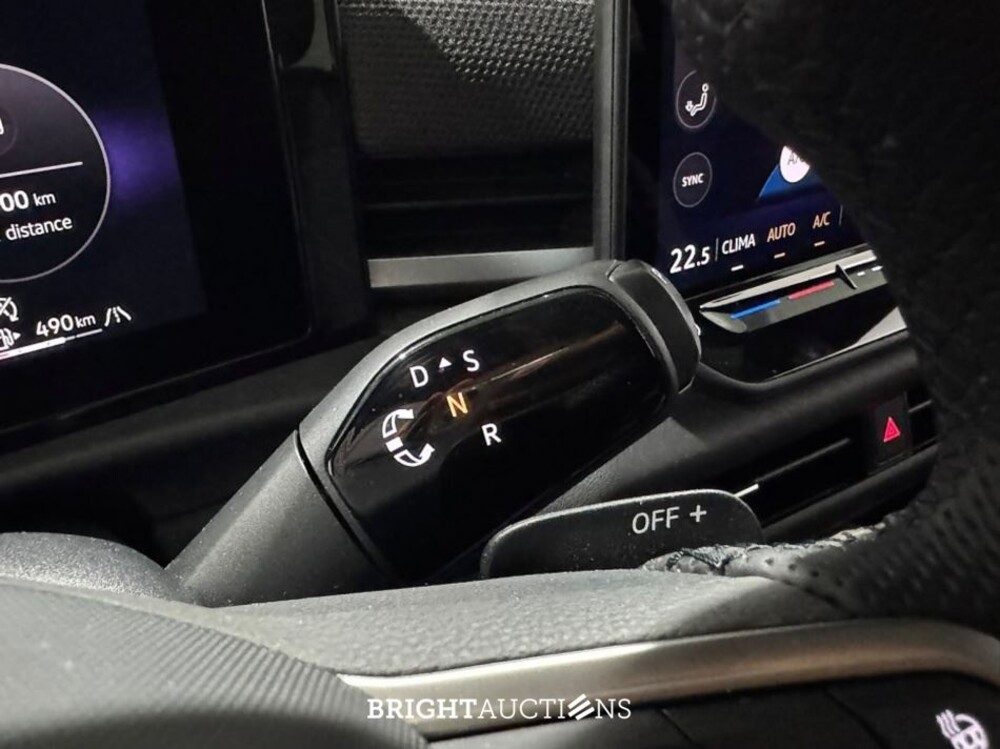 Volkswagen T-Roc eTSI 110 kW R-Line 1.5 150pk 2026, KZN-12-P