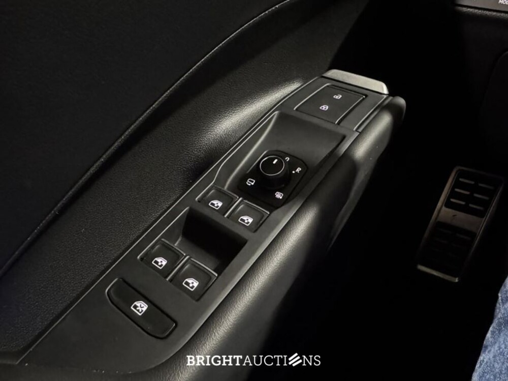 Volkswagen T-Roc eTSI 110 kW R-Line 1.5 150pk 2026, KZN-12-P