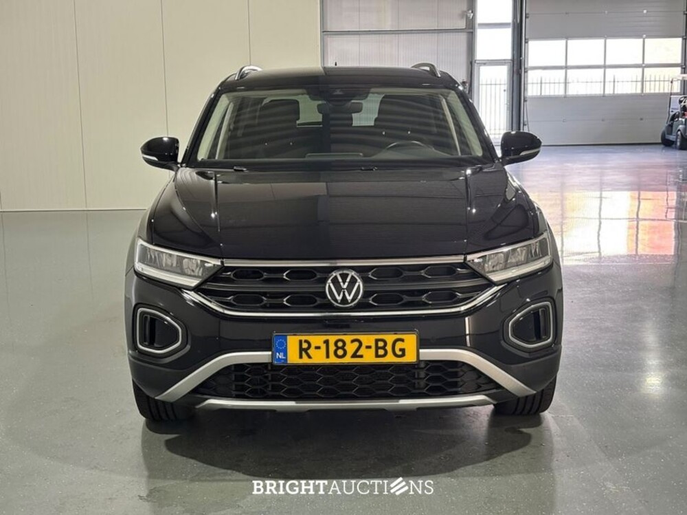 Volkswagen T-Roc Life 75 Edition 1.0 TSI 110pk 2022 (Origineel-NL), R-182-BG