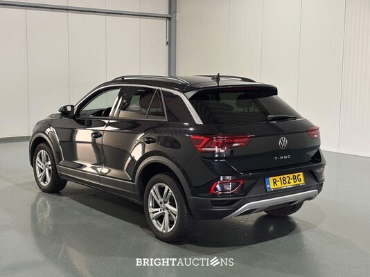 Volkswagen T-Roc Life 75 Edition 1.0 TSI 110pk 2022 (Origineel-NL), R-182-BG