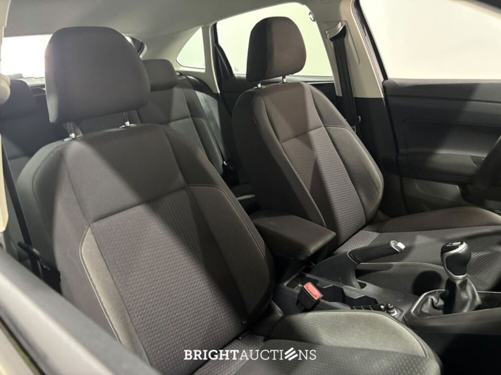Volkswagen Taigo Life 1.0 TSI 95pk 2022 (Origineel-NL), P-680-NV