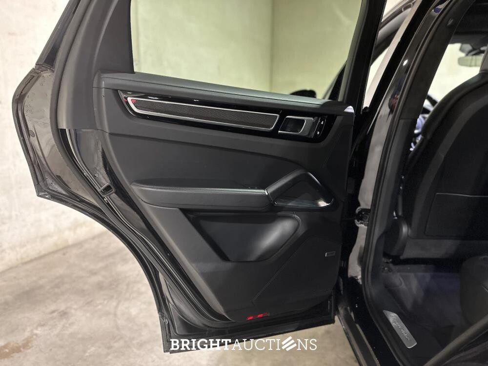 Porsche Cayenne Coupe Turbo 4.0 V8 549pk 2019, J-757-HF
